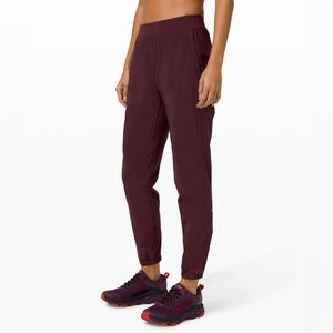 Lululemon Adapted State Jogger - High Rise 28”